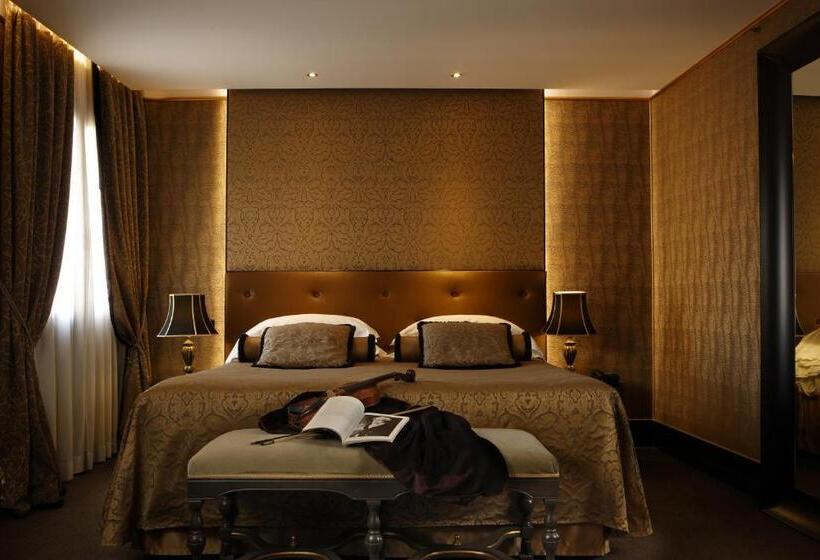 سوییت جونیور, Aqua Palace