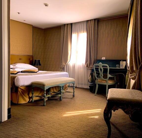 سوییت جونیور, Aqua Palace