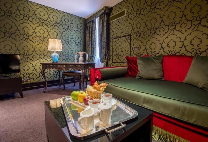 سوییت, Aqua Palace