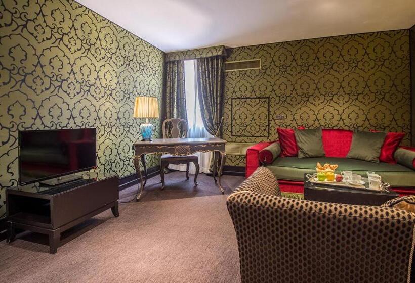 سوییت, Aqua Palace