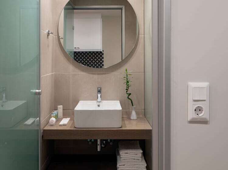 스탠다드 스튜디오, Bio Suites Hotel & Spa