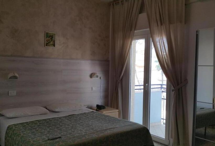 غرفة قياسية, Canasta