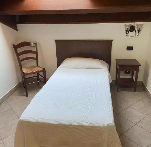 اتاق استاندارد یک نفره, Capomulini 3 Stelle
