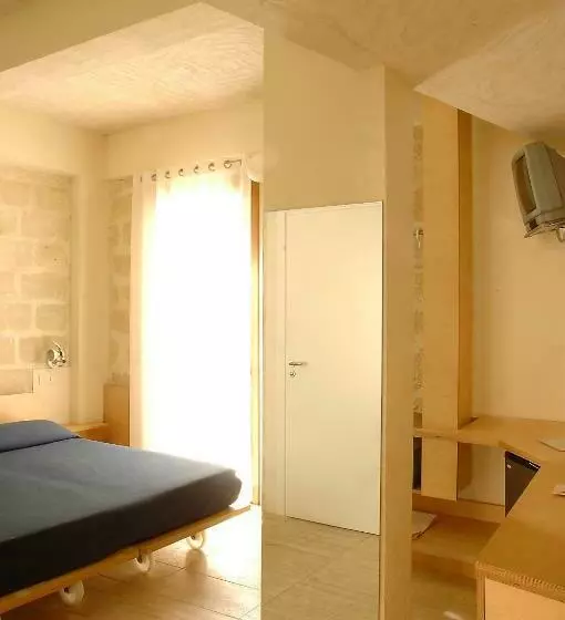 Standard Room, Cave Bianche