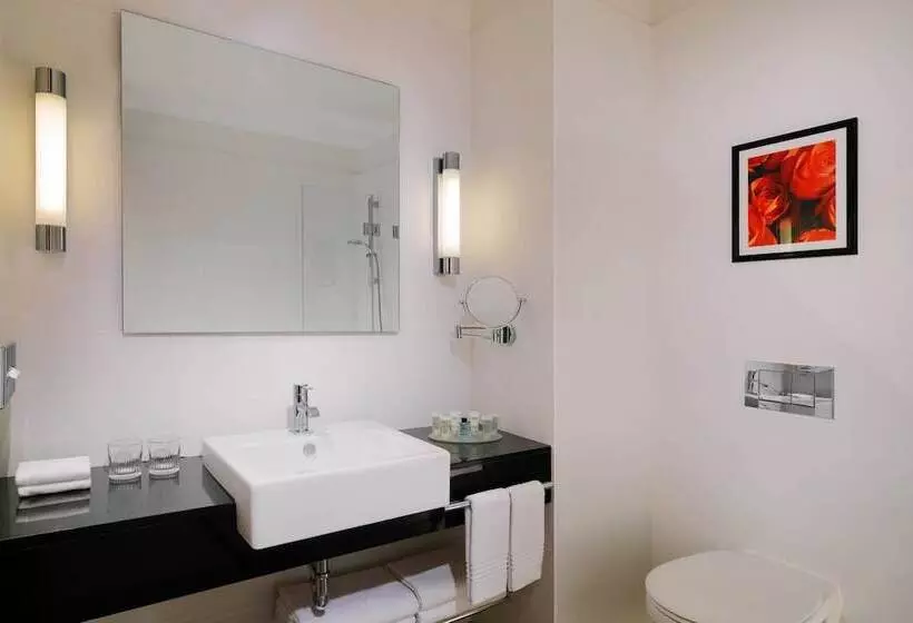 スイート, Courtyard By Marriott Budapest City Center
