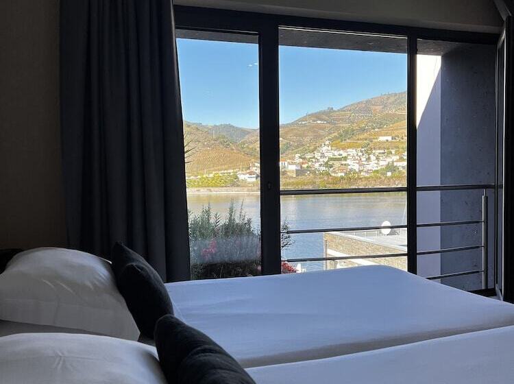 Номер Стандарт Вид на Реку, Folgosa Douro