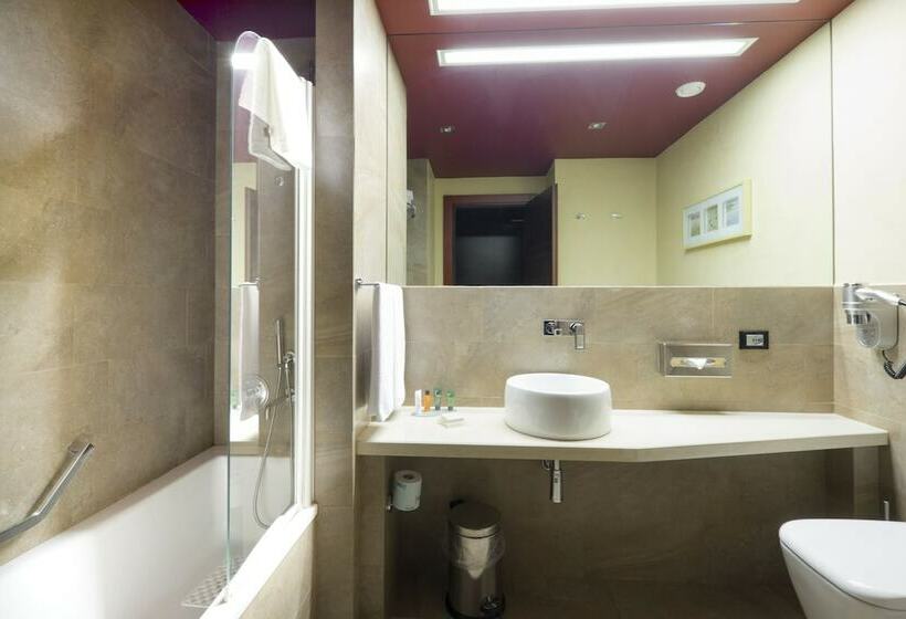 디럭스 룸, Hilton Garden Inn Lecce