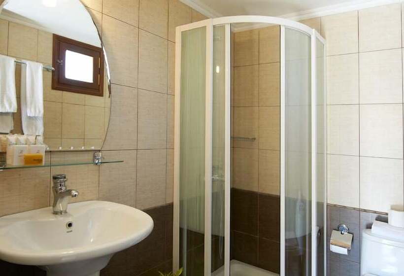 标准工作室, Iapetos Village