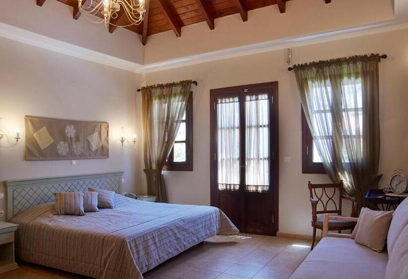 主人套房, Iapetos Village