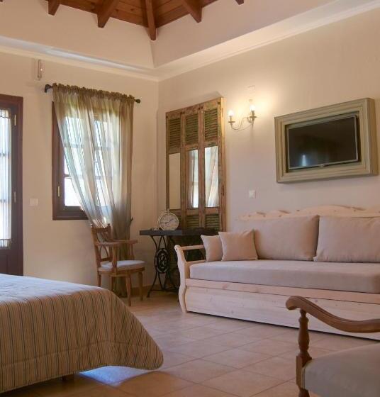 主人套房, Iapetos Village