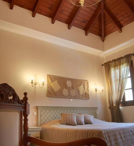 主人套房, Iapetos Village