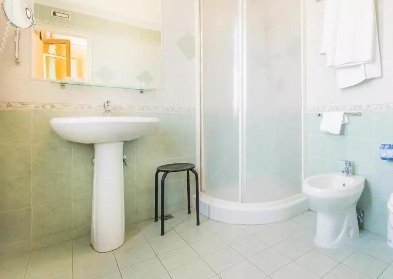 اتاق لوکس با چشم‌انداز دریا, Jonic Hotel Mazzarò