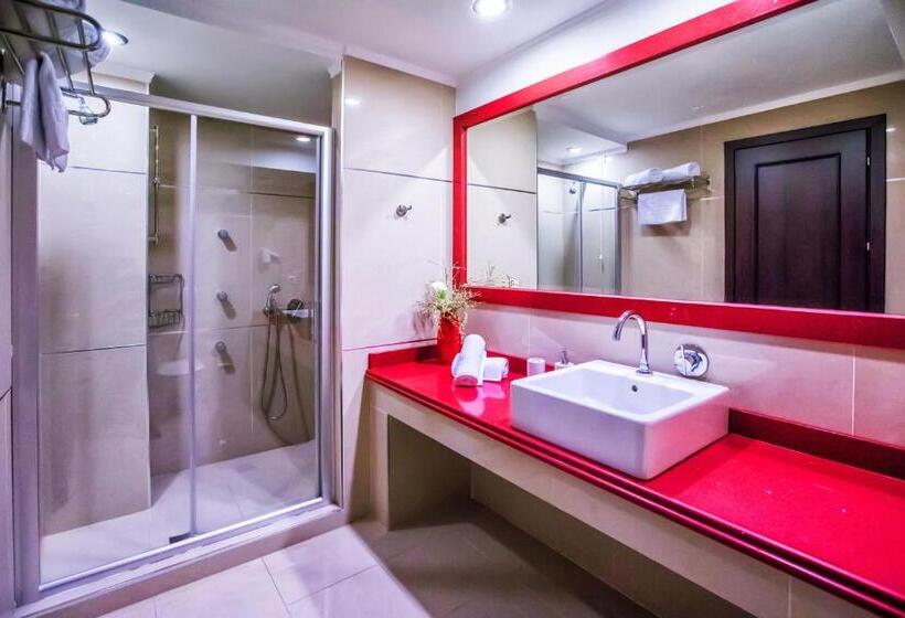 סוויטה נשיאותית, Kouros