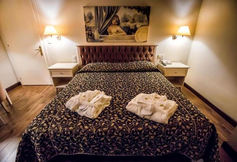 סוויטה, Kouros