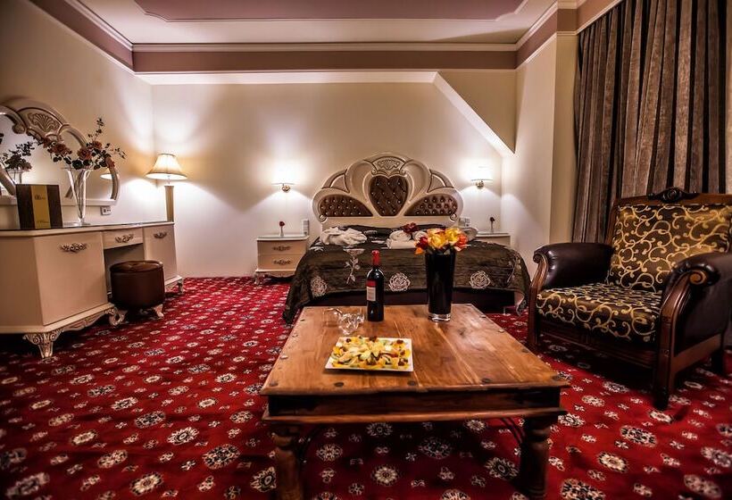 סוויטה, Kouros