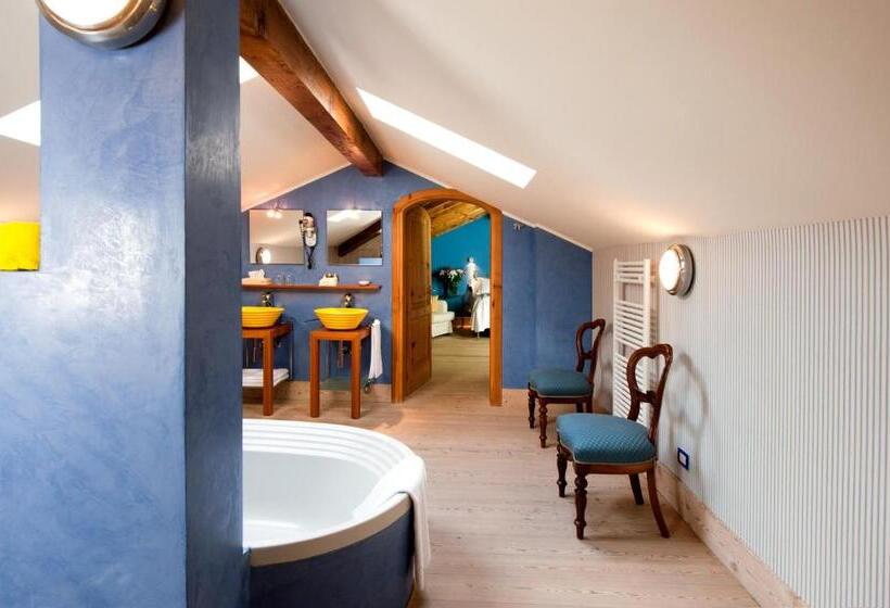 Люкс, La Locanda Del Notaio