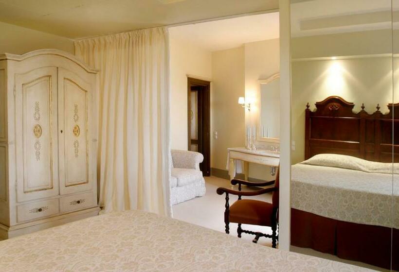 جناح جونيور, Le Convivial Luxury Suites & Spa