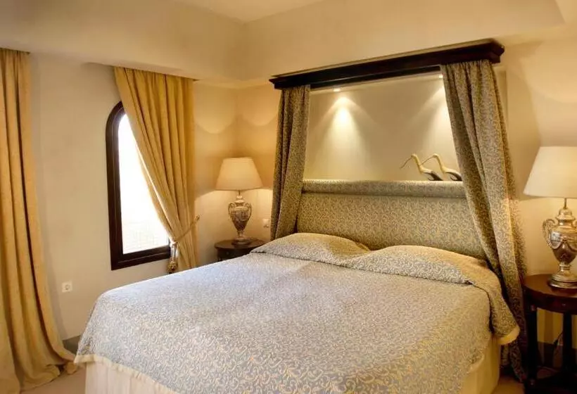 スイート, Le Convivial Luxury Suites & Spa