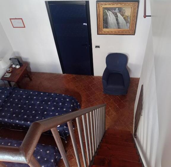 سوییت خانوادگی, Locanda Del Glicine