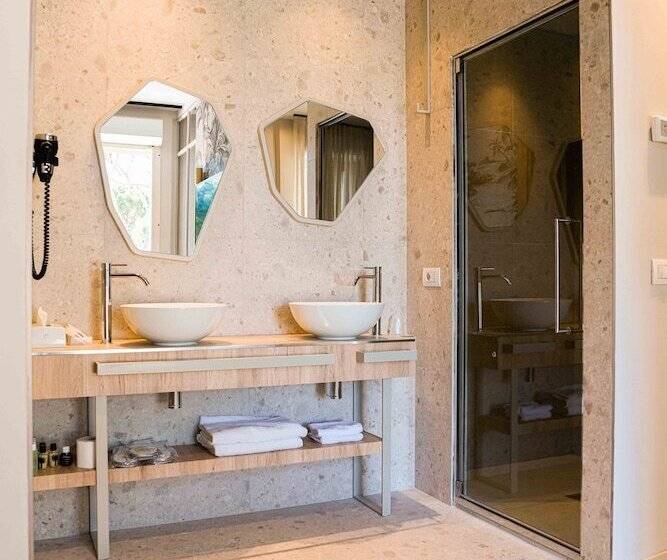 جناح جونيور, Luxor