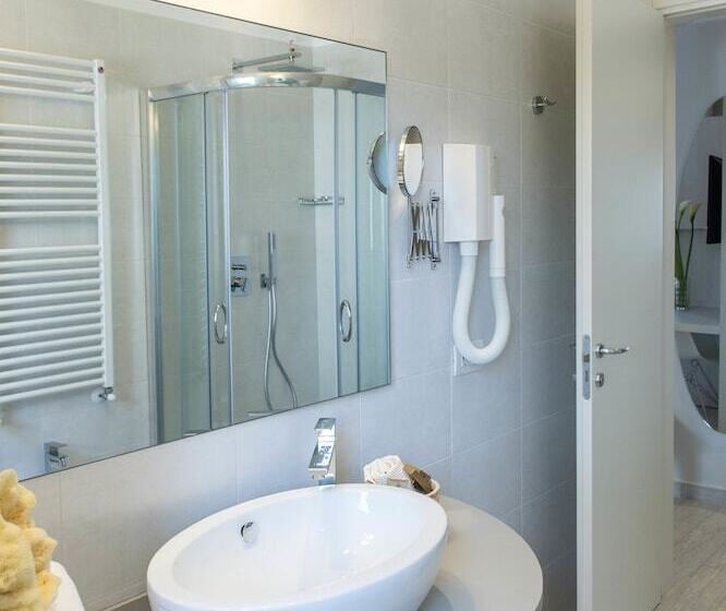 غرفة ديلوكس ثلاثية, Luxor