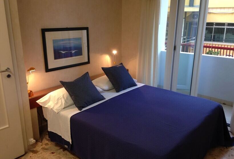 غرفة قياسية, Mare Nostrum Petit Hôtel