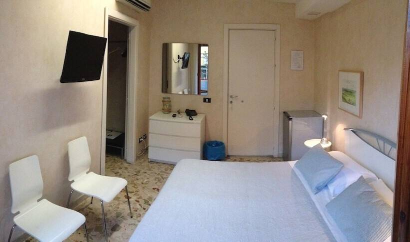 غرفة قياسية, Mare Nostrum Petit Hôtel