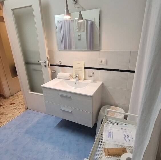 غرفة قياسية, Mare Nostrum Petit Hôtel