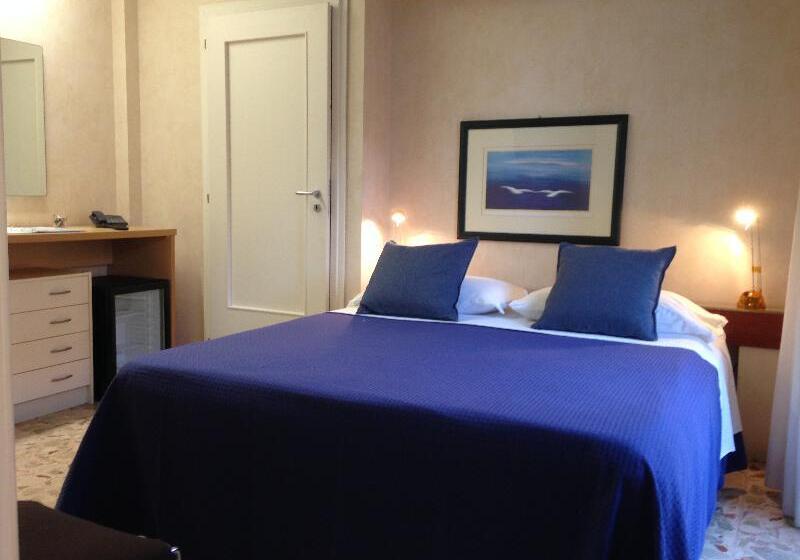 غرفة قياسية, Mare Nostrum Petit Hôtel