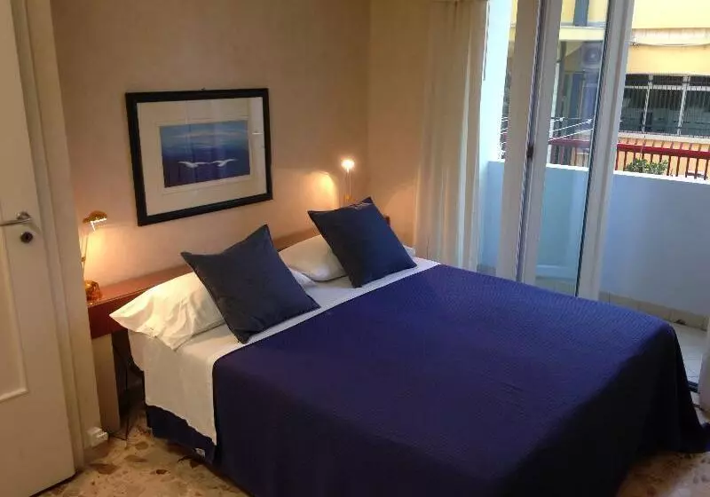 スタンダードルーム, Mare Nostrum Petit Hôtel