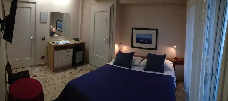 スタンダードルーム, Mare Nostrum Petit Hôtel