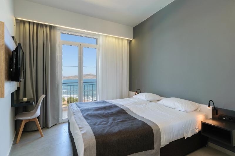 스탠다드 룸 바다 전망, Renieris