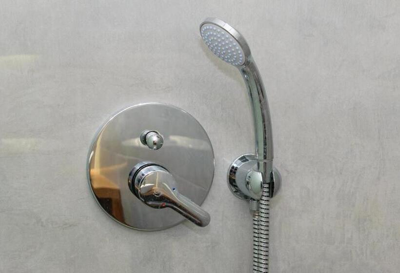 스탠다드 룸 가든 전망, Renieris