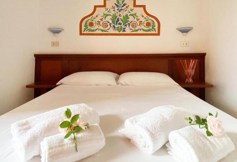 דירת שני חדרים, Residenza Dei Cavalleggeri