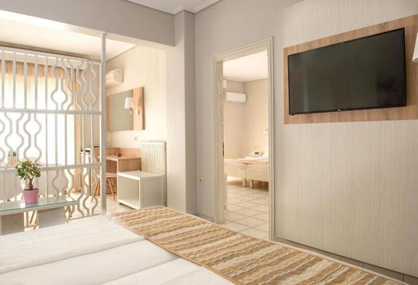 דירת שני חדרים, Strass