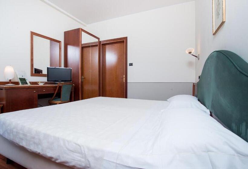 غرفة قياسية, Terra Umbra