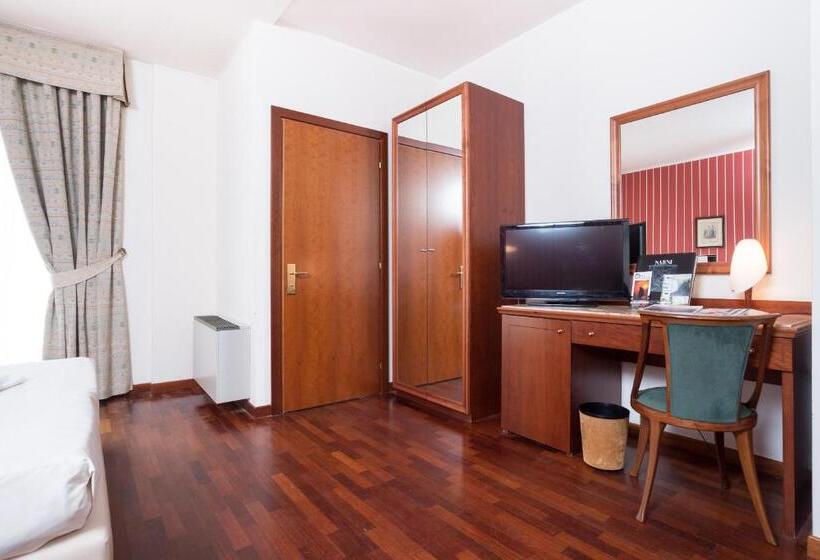 غرفة قياسية, Terra Umbra