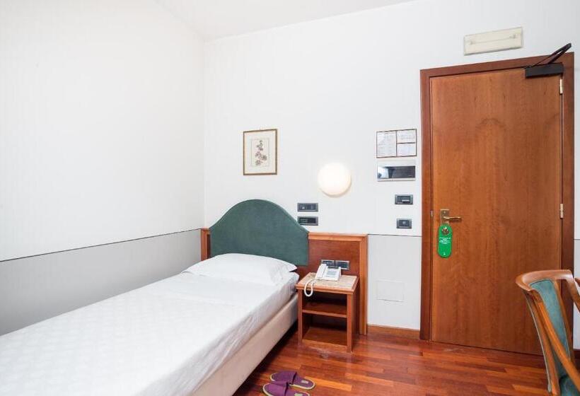 غرفة قياسية فردية, Terra Umbra