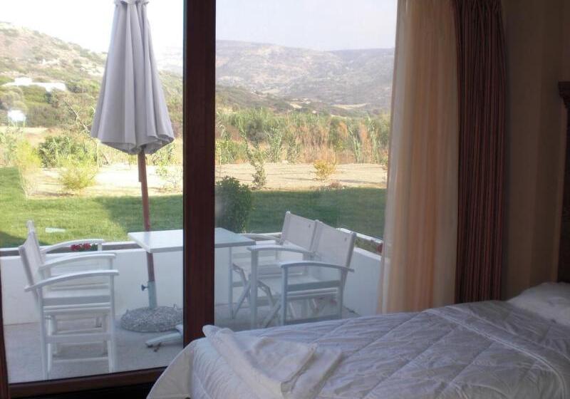 חדר סטנדרט, Valley Village