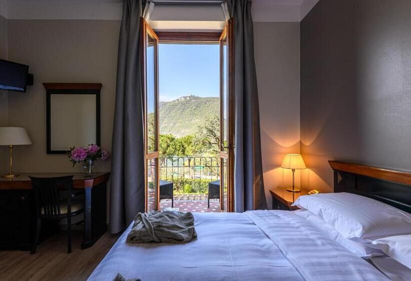 발코니 디럭스 룸, Villa Kinzica