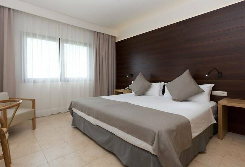 جناح جونيور مطلّ علي البحر, Impressive Playa Granada Golf