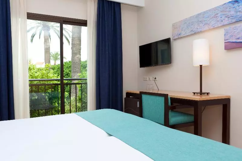 اتاق اکونومی, Impressive Playa Granada Golf