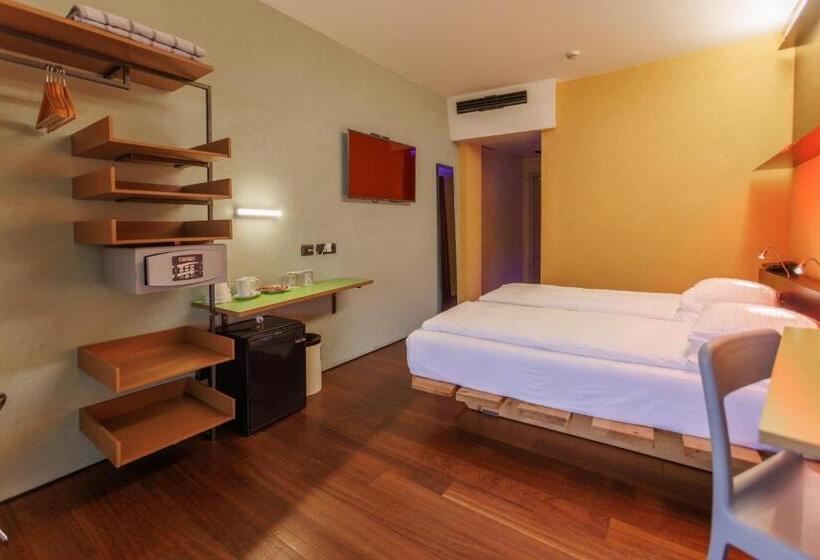 スタンダードトリプルルーム, Ambienthotel Primaluna