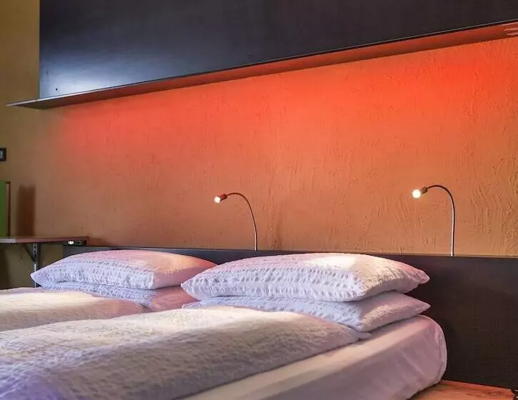 Standard-huone Järvinäkymä, Ambienthotel Primaluna