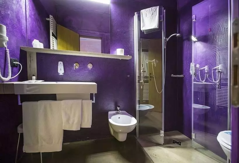 Standard-huone Järvinäkymä, Ambienthotel Primaluna