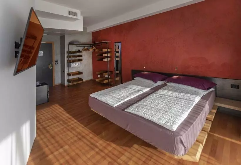 Perhesviitti 2 Makuuhuonetta, Ambienthotel Primaluna