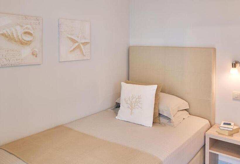 اتاق استاندارد یک نفره, Boutique Hotel Su Sergenti