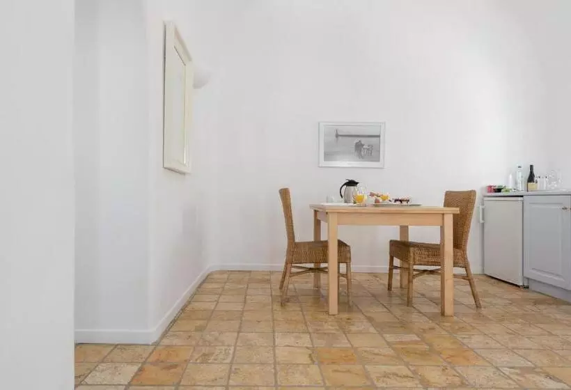 Sviitti Näkymä, Aria Suites & Villas