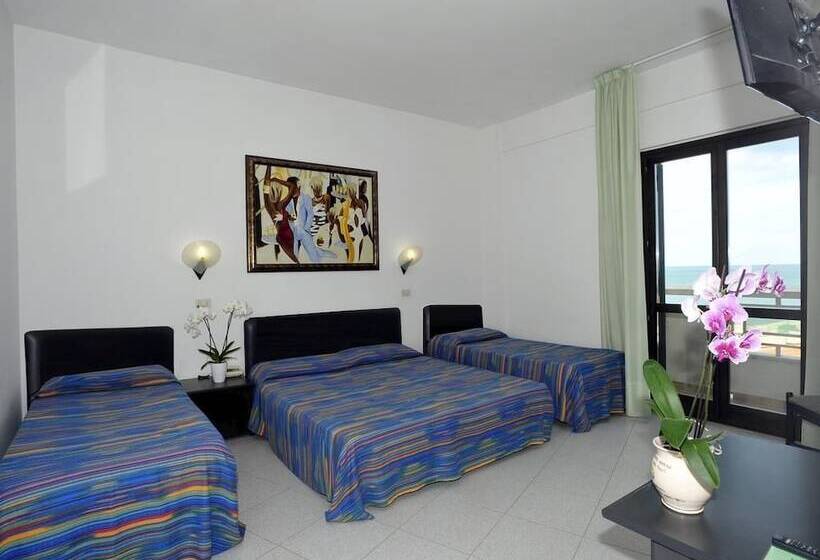 Трехместный Номер Классика, Borgo Marina