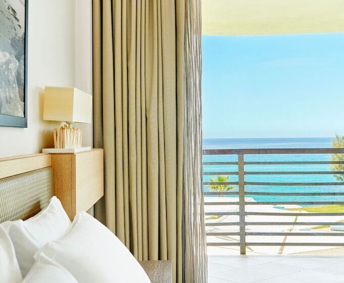 غرفة سوبيريور مطلّة علي البحر, Capovaticano Resort Thalasso Spa